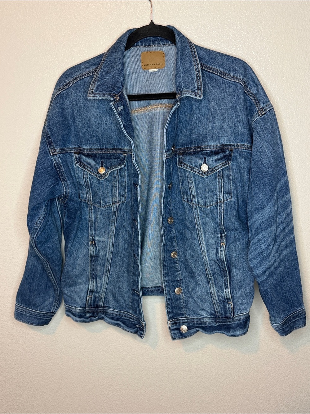 Oversized American Eagle Outfitters Denim Jacket size small (bin13)